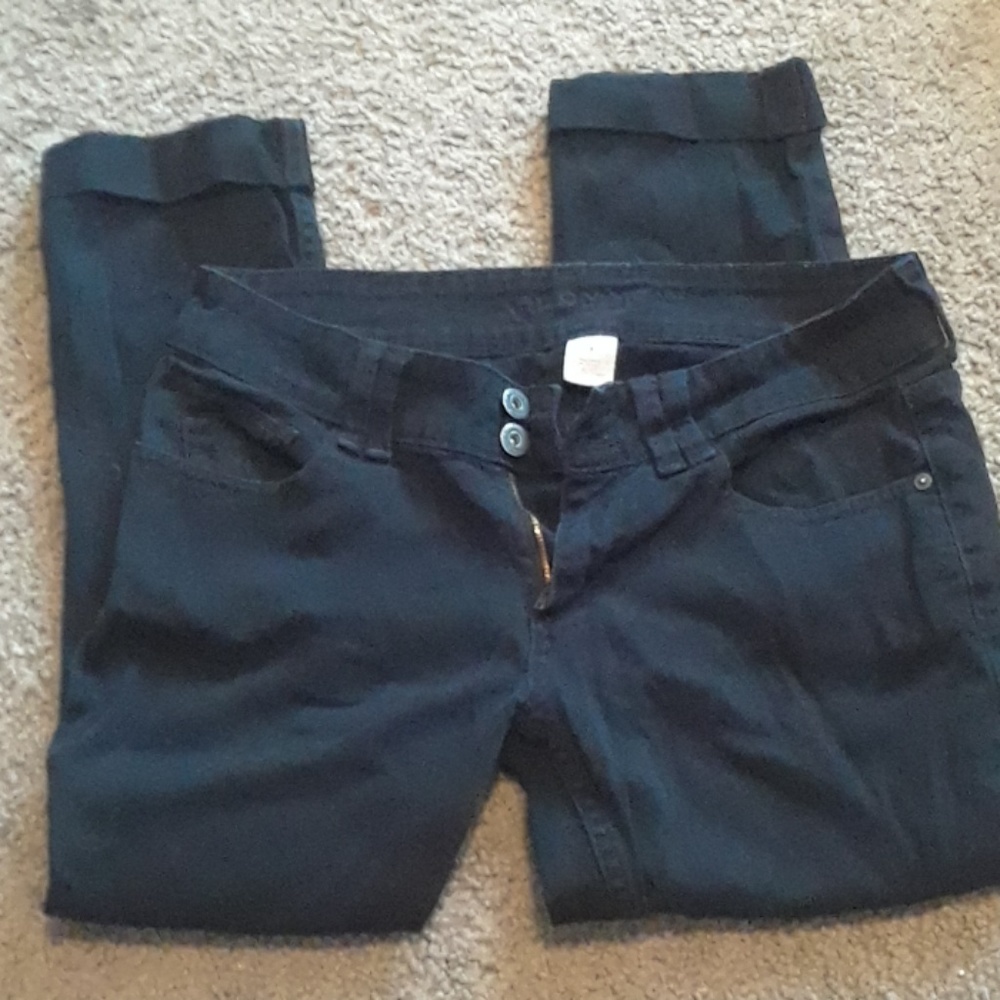 Black Capris